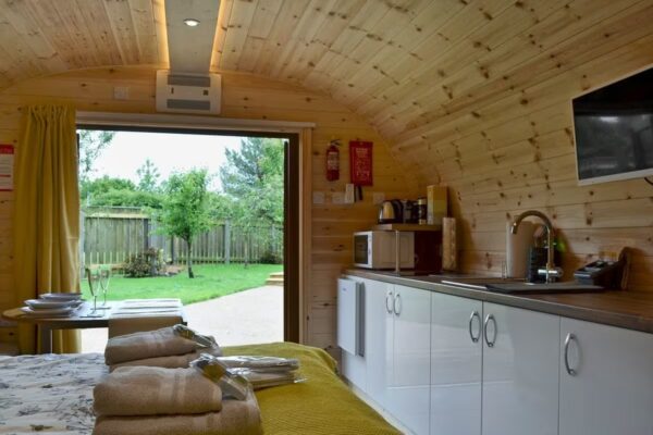 Bumblebee Glamping Pods - Internal Layout